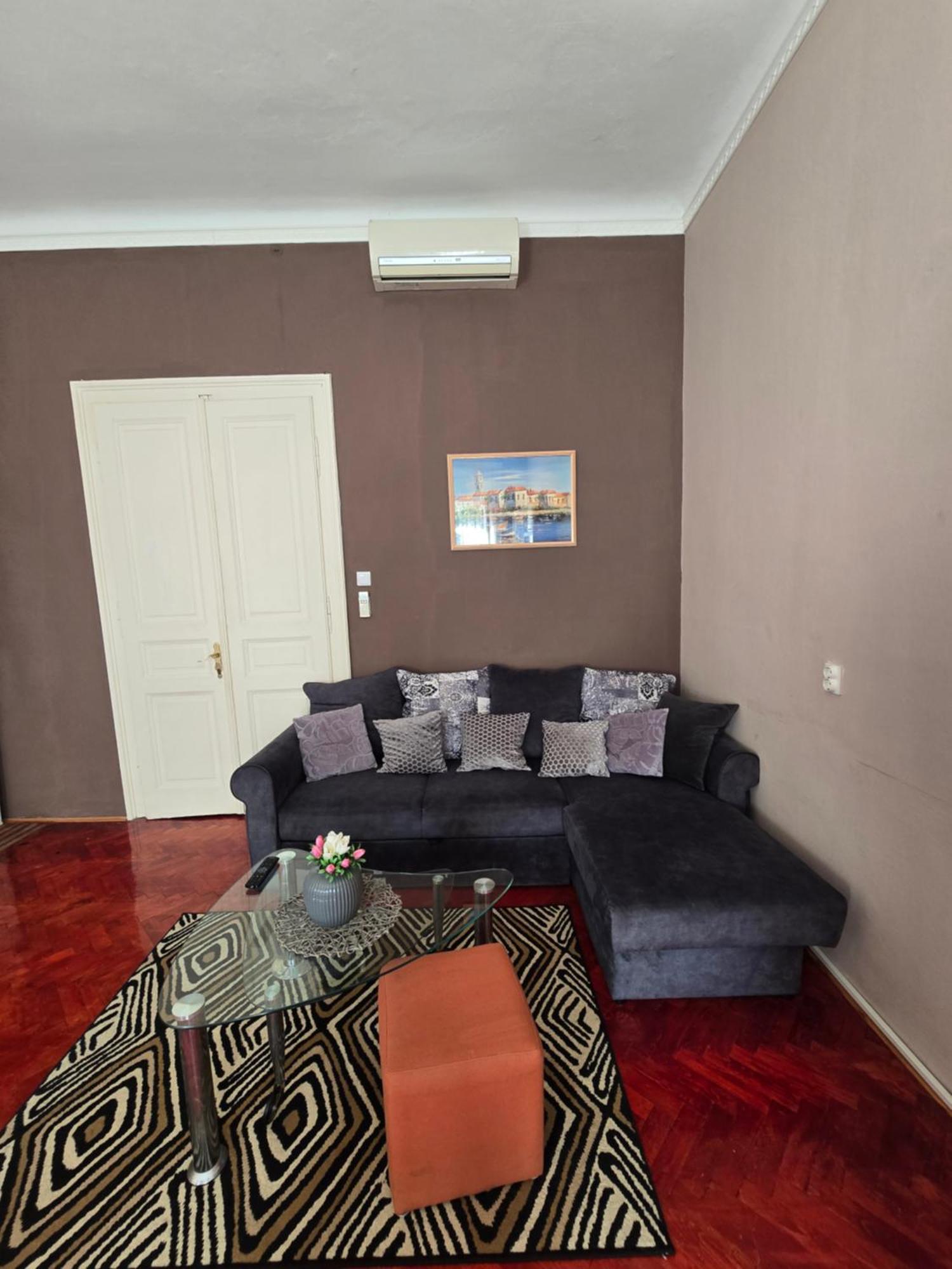 Apartman Prvi Red Do Mora 茨里克韦尼察 外观 照片
