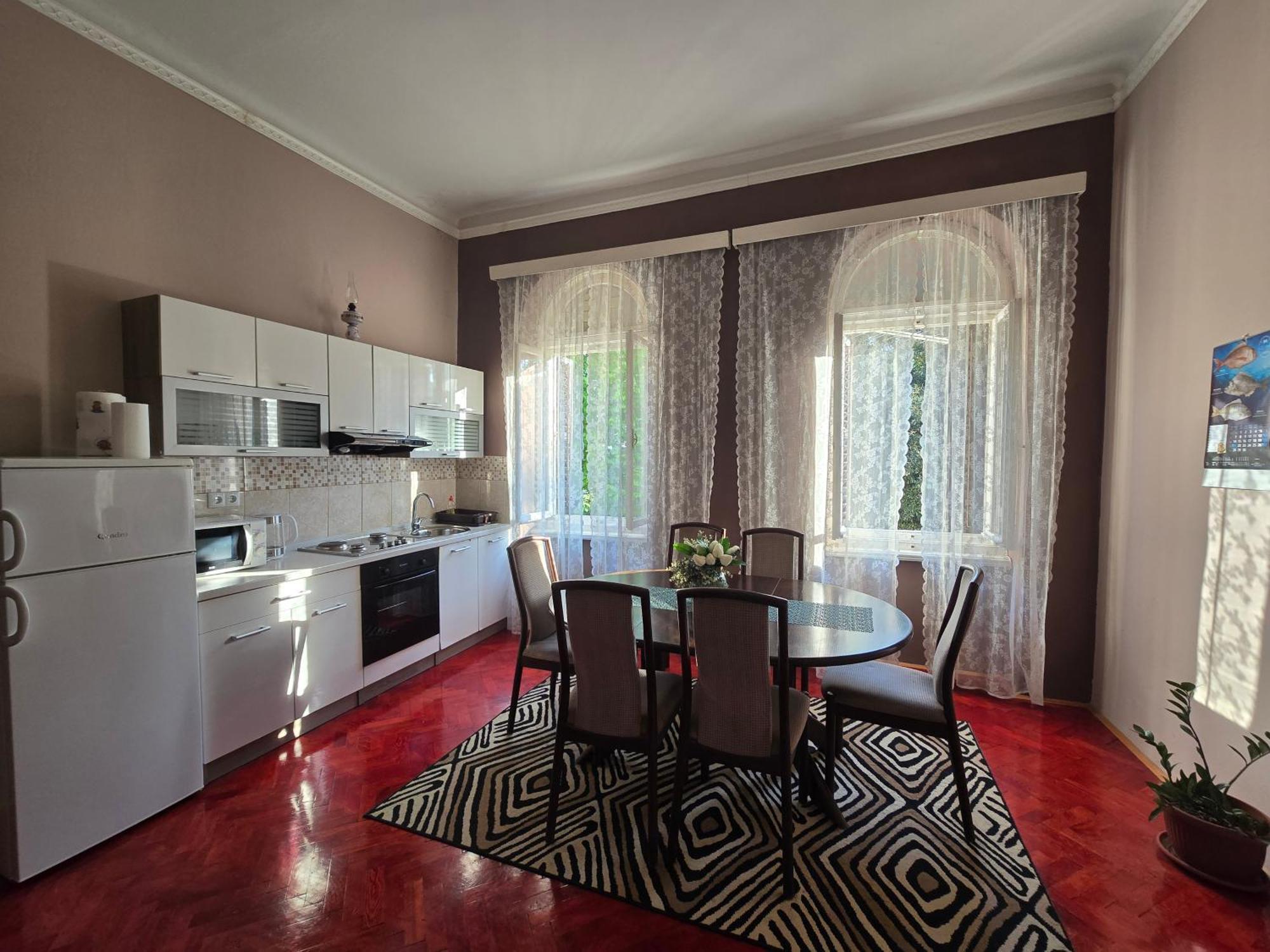 Apartman Prvi Red Do Mora 茨里克韦尼察 外观 照片