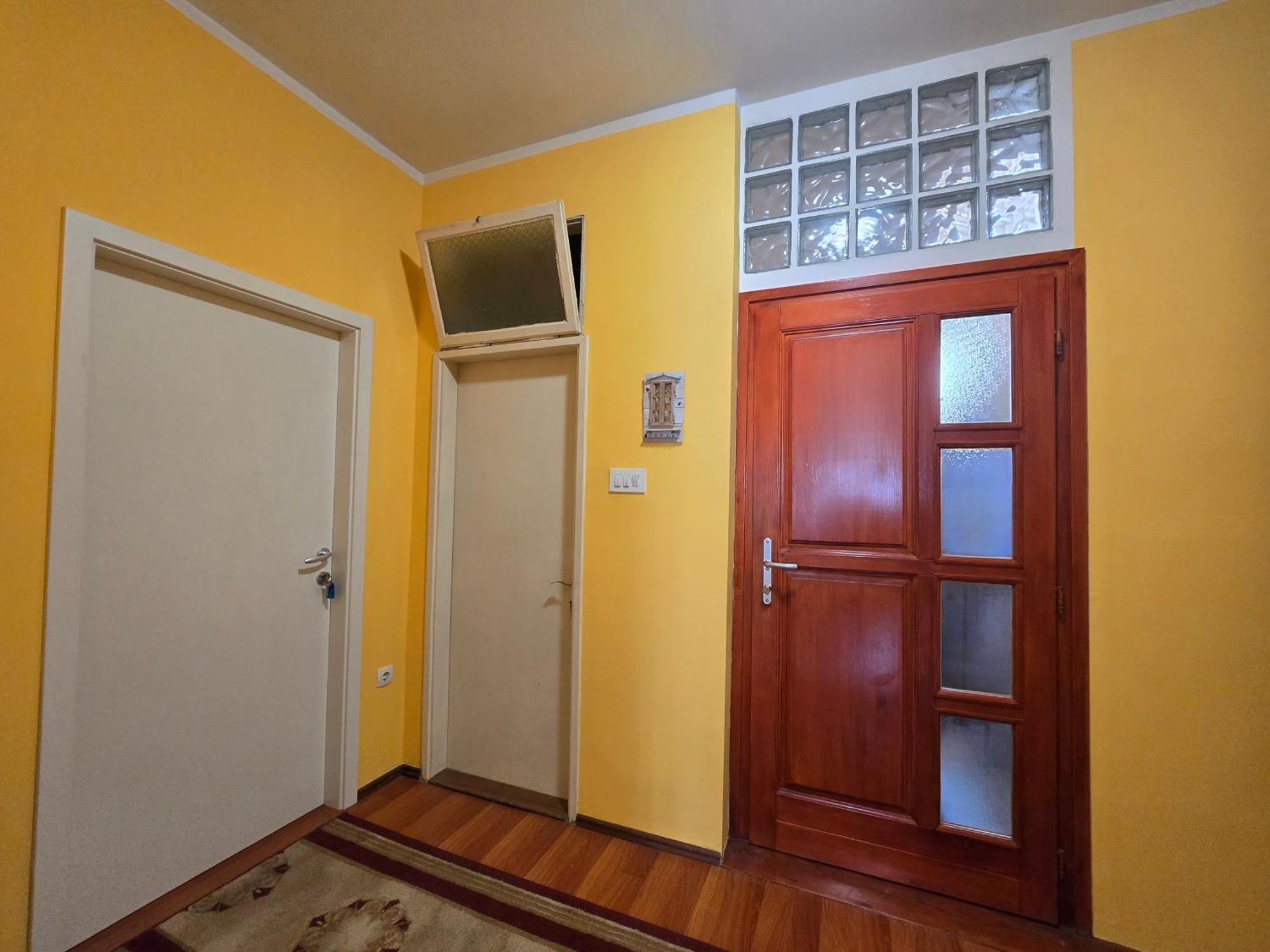 Apartman Prvi Red Do Mora 茨里克韦尼察 外观 照片